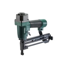 Скобозабивач Metabo DKG 90/40 (601566500) Скобозабивач Metabo DKG 90/40 (601566500)